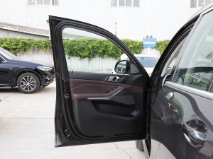 2022xDrive 30Li M\(yn)(dng)b {λ܇T(mn)