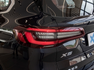 2022款xDrive 40Li M运动套装 尾灯