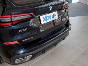 2022xDrive 40Li M\b ^