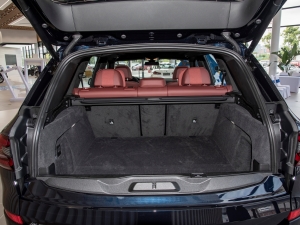 2022款xDrive 40Li M运动套装 行李厢空间