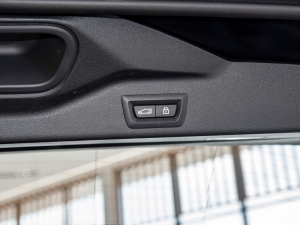 2022xDrive 40Li M\b g