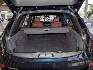 2022xDrive 40Li M\b g