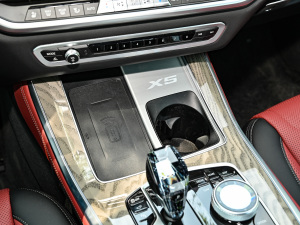 2022xDrive 40Li M\(yn)b g