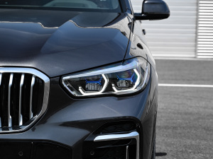 2022xDrive 40Li M\b ^