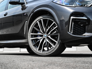 2022xDrive 40Li M\b ^