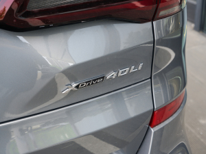 2022xDrive 40Li M\b ^