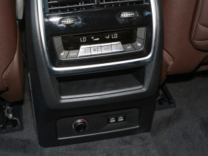 2022xDrive 40Li M\b g