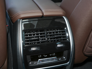 2022xDrive 40Li M\b п؅^