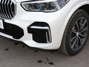 2022xDrive 30Li M\b ^