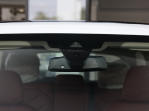 2022xDrive 30Li M\b ^