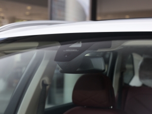 2022xDrive 30Li M\b ^