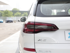 2022xDrive 30Li M\b ^