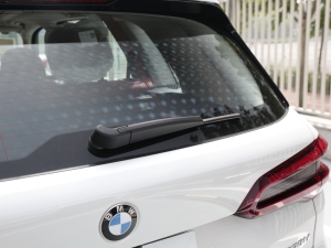 2022xDrive 30Li M\b ^