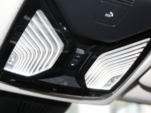 2022xDrive 30Li M\b п؅^