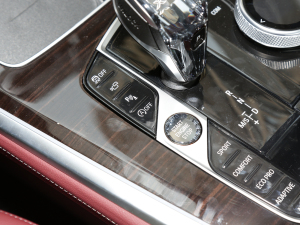 2022xDrive 30Li M\b п؅^