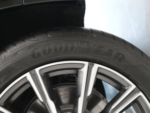 2022Ŀ xDrive 30Li M\b ݆̥Ʒ