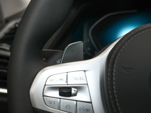 2022Ŀ xDrive 30Li M\(yn)b п؅^(q)