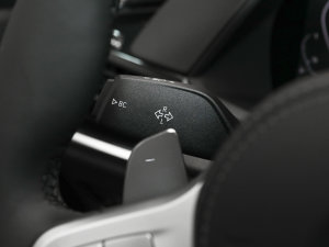 2022Ŀ xDrive 30Li M\(yn)b п؅^(q)