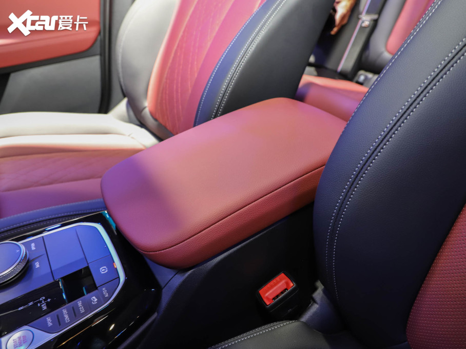 2022RX3 xDrive30i Mҹb