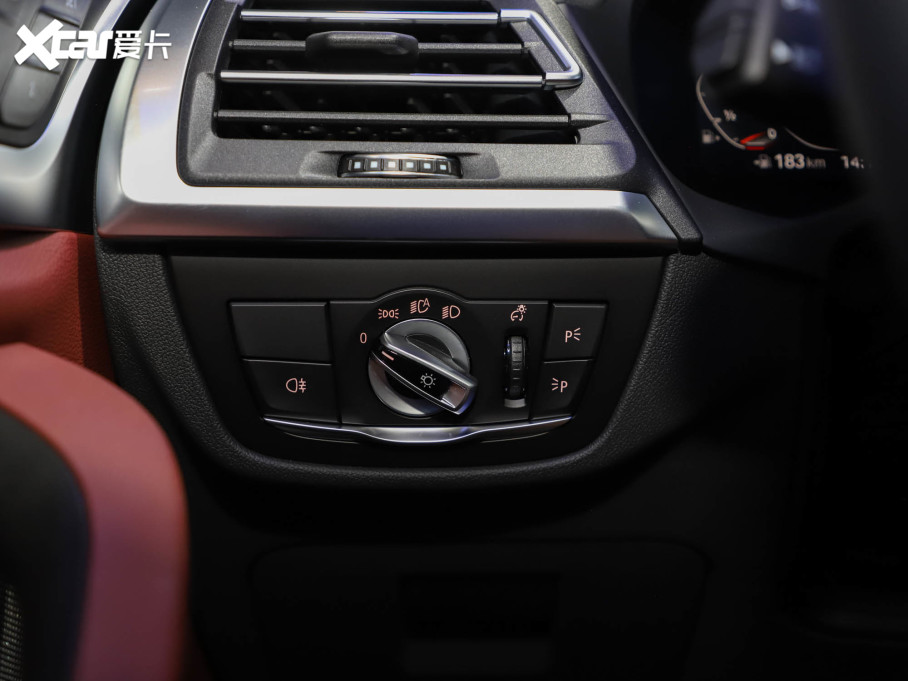 2022��RX3 xDrive30i������ M��ҹ���b