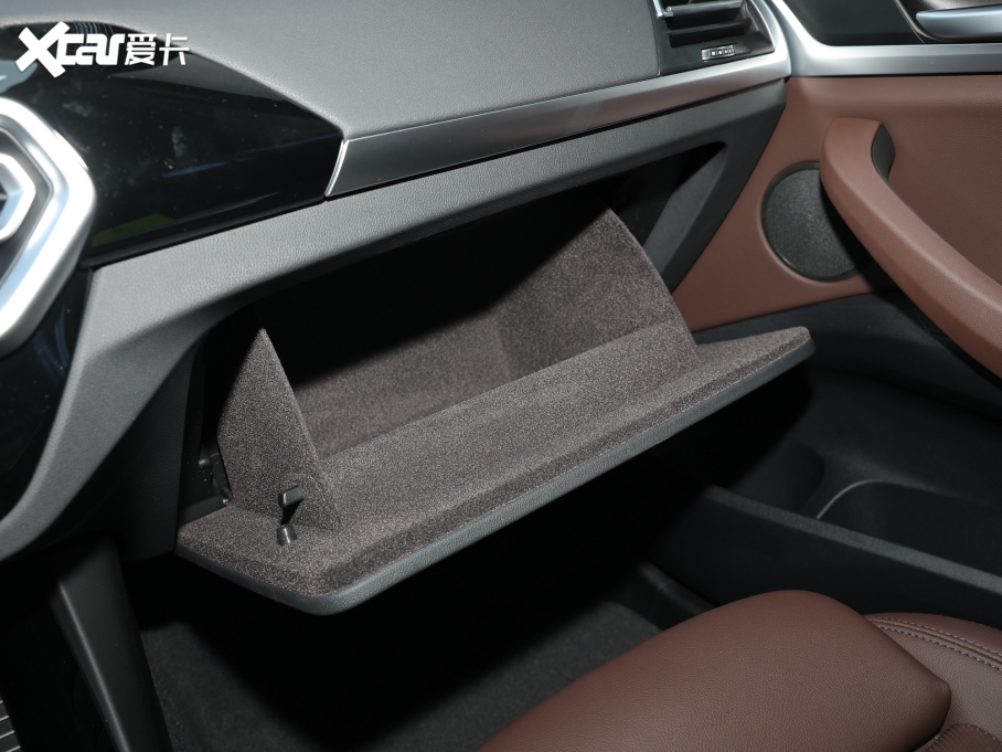 2022RX3 xDrive25i M\b