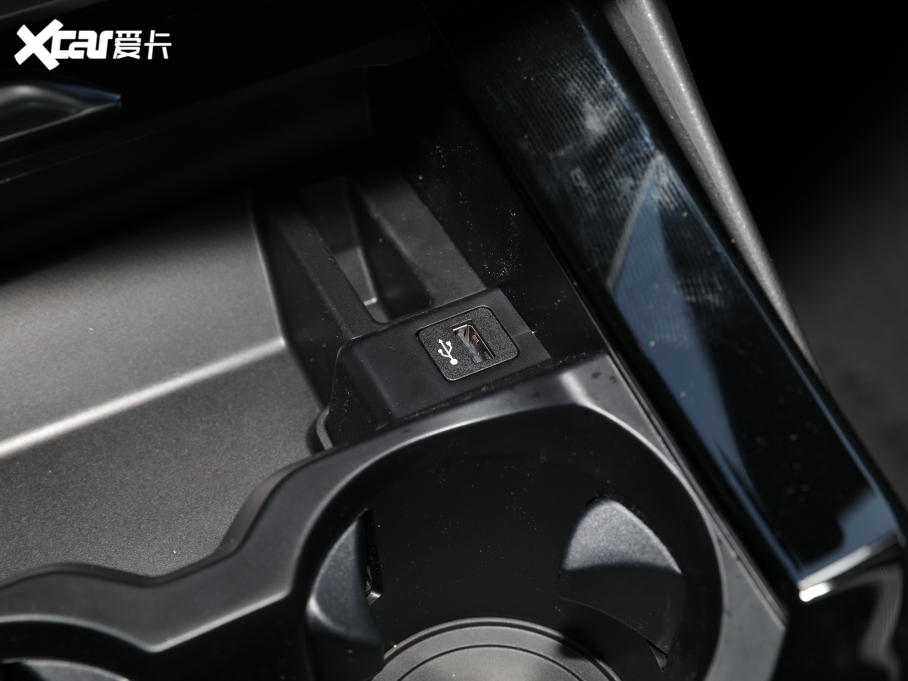 2022RX3 xDrive25i M\b