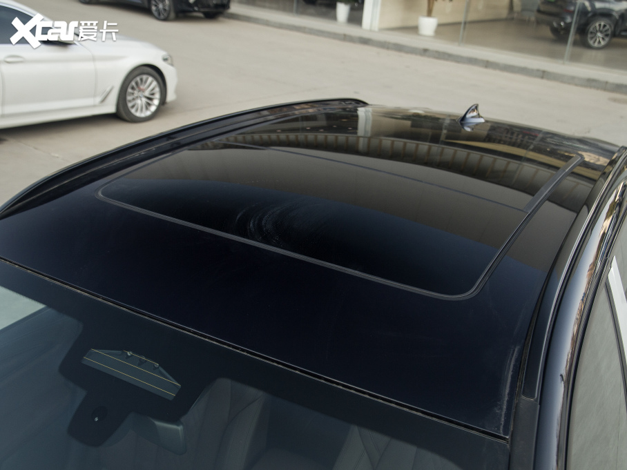 2022RX3 Ŀ xDrive30i  Mҹb