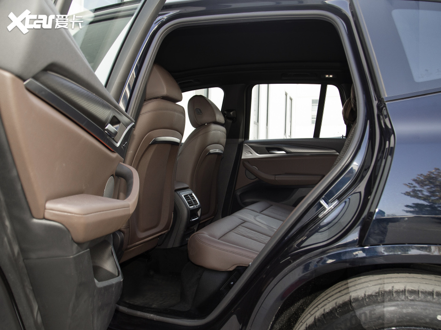 2022RX3 Ŀ xDrive30i  Mҹb