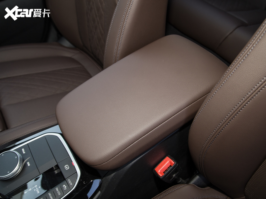 2022RX3 Ŀ xDrive30i  Mҹb