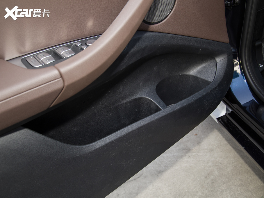 2022RX3 Ŀ xDrive30i  Mҹb