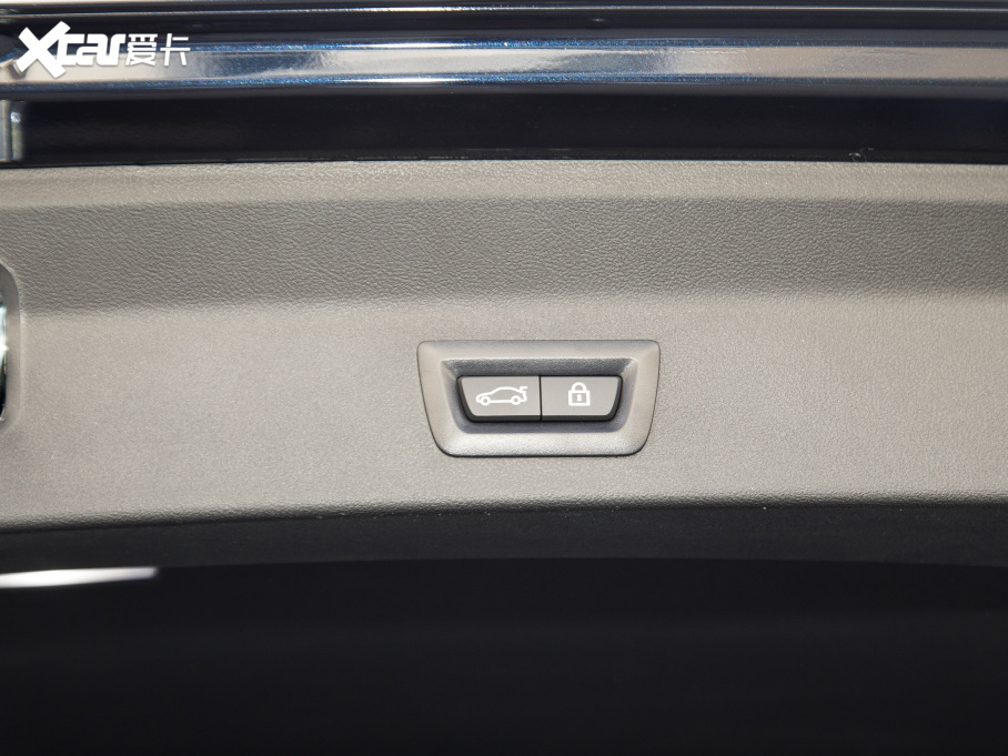 2022RX3 Ŀ xDrive30i  Mҹb