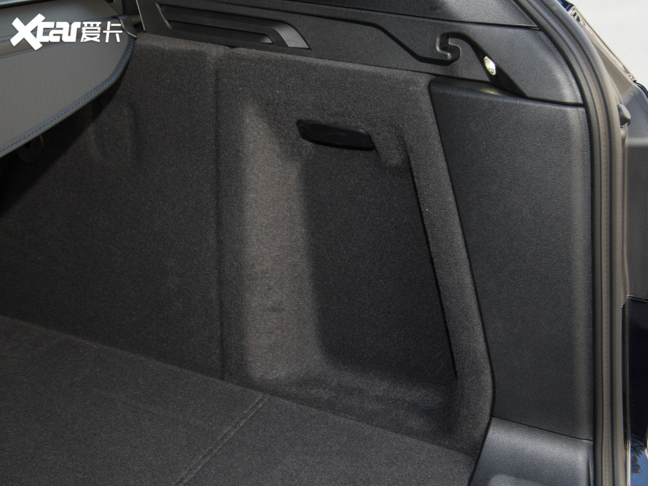 2022RX3 Ŀ xDrive30i  Mҹb