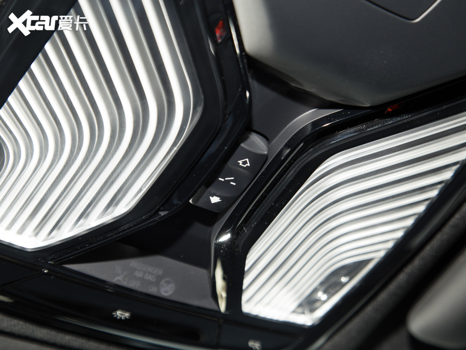 2022RX3 Ŀ xDrive30i  Mҹb