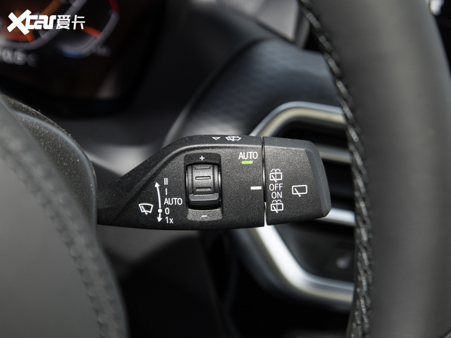 2022RX3 Ŀ xDrive30i  Mҹb