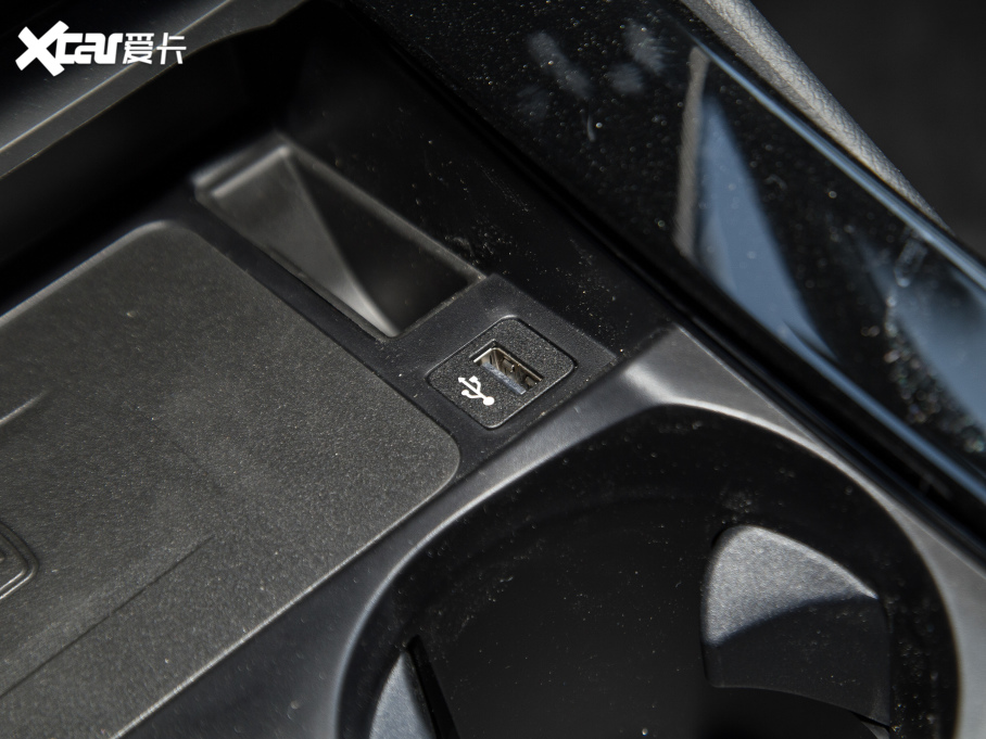 2022RX3 Ŀ xDrive30i  Mҹb