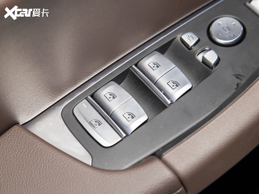 2022RX3 Ŀ xDrive30i  Mҹb