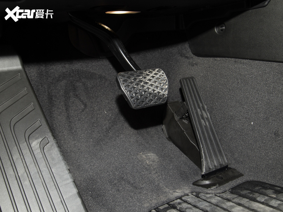 2022RX3 Ŀ xDrive30i  Mҹb