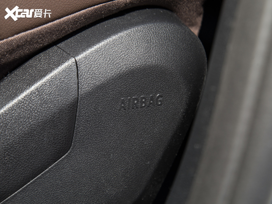 2022RX3 Ŀ xDrive30i  Mҹb