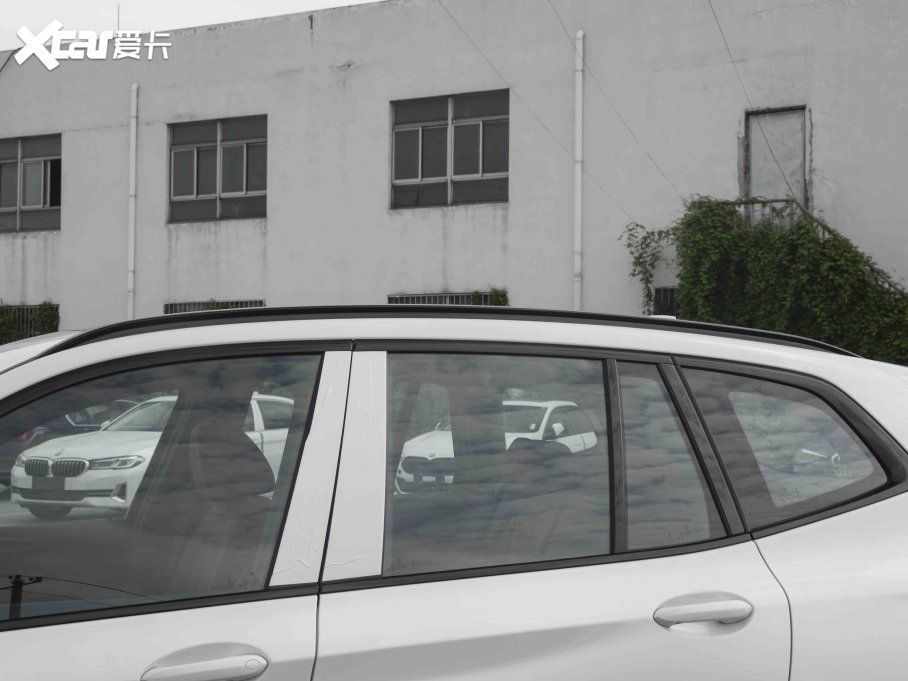 2022RX3 Ŀ xDrive30i  Mҹb