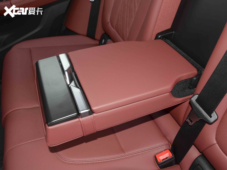 2022RX3 Ŀ xDrive30i  Mҹb