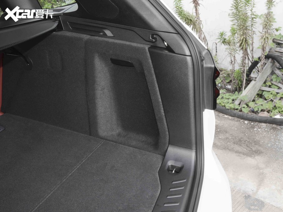 2022RX3 Ŀ xDrive30i  Mҹb