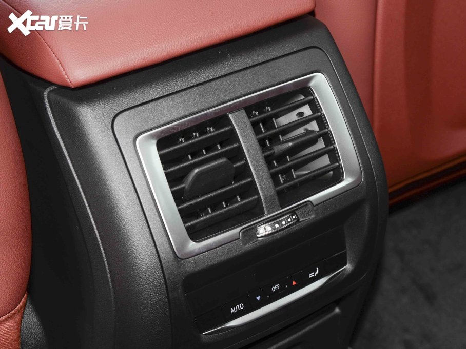 2022RX3 Ŀ xDrive30i  Mҹb