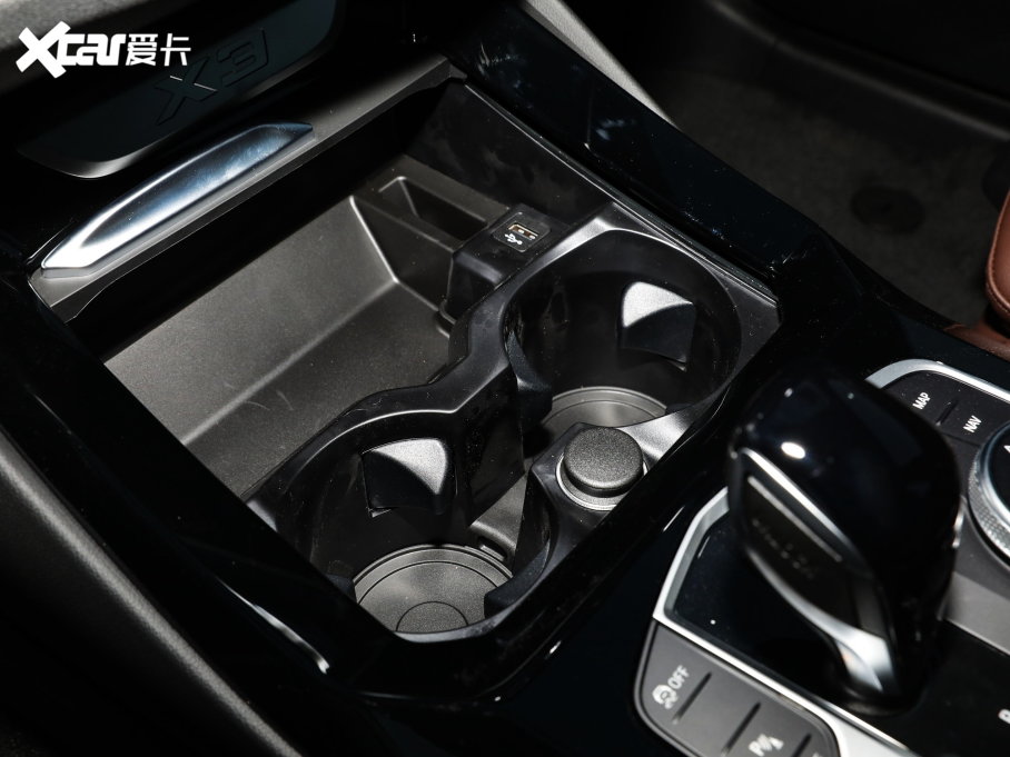 2022RX3 Ŀ xDrive25i M\b