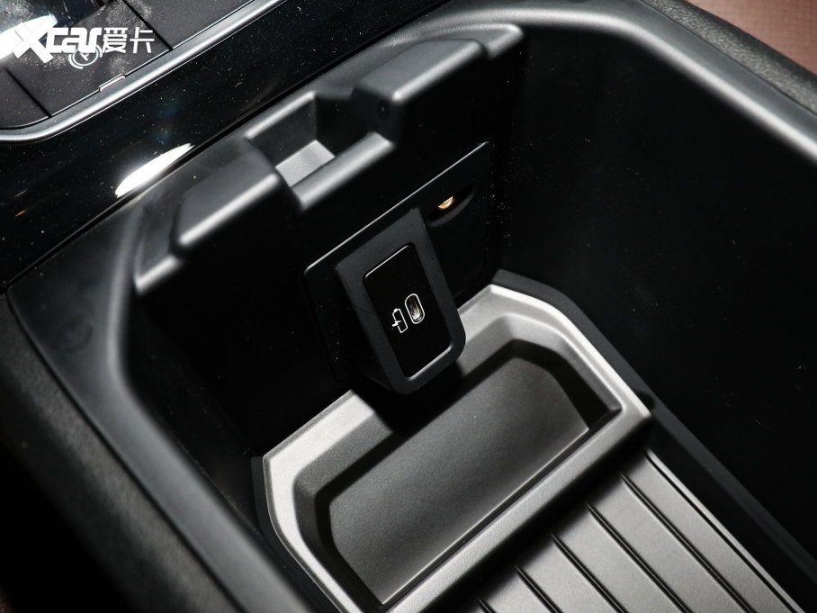 2022RX3 Ŀ xDrive25i M\b