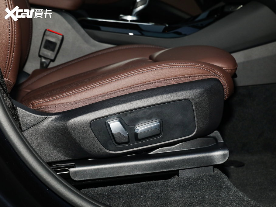 2022RX3 Ŀ xDrive25i M\b