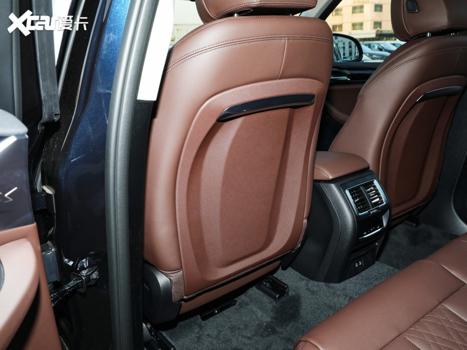 2022RX3 Ŀ xDrive25i M\b