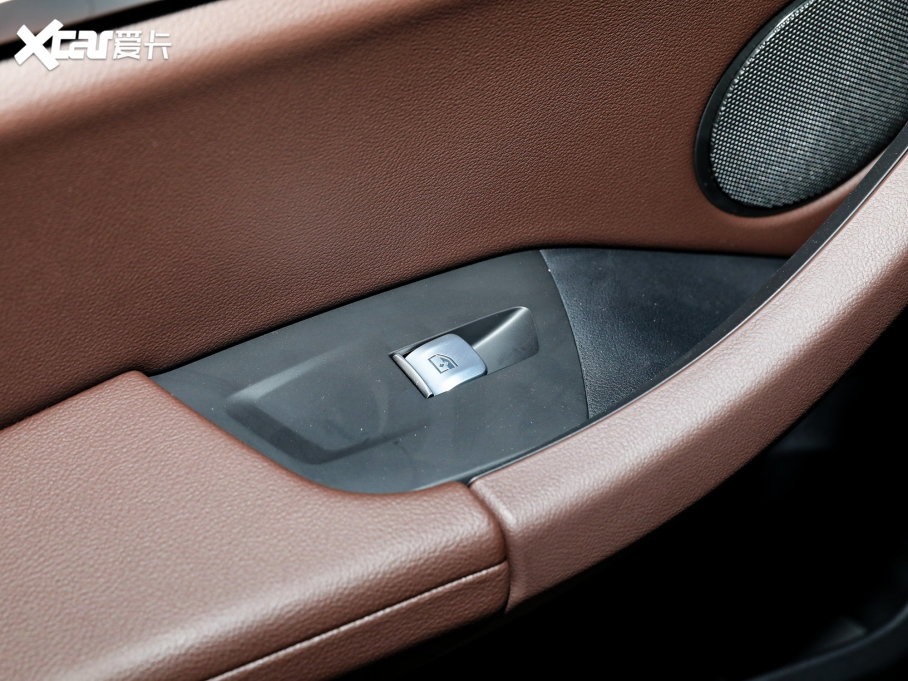 2022RX3 Ŀ xDrive25i M\b