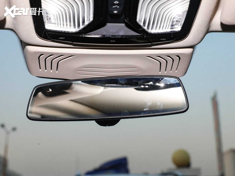 2022RX3 Ŀ xDrive25i M\b