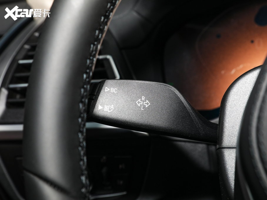 2022RX3 Ŀ xDrive25i M\b