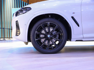 2022xDrive30i Mҹb ^